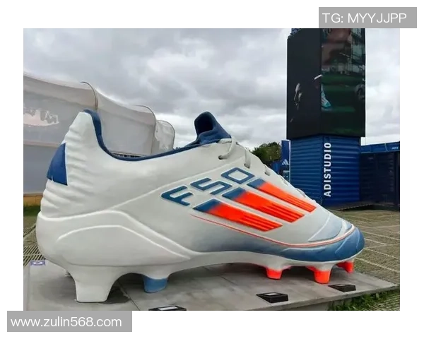 全球球星最爱的足球鞋品牌推荐与选择指南 全球球星最爱的足球鞋品牌推荐与选择指南